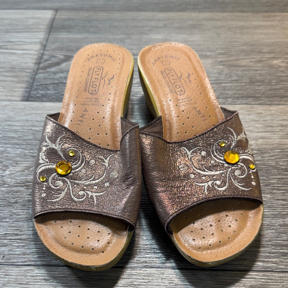 Fly flot Women's Embellished Brown slides size 37 (s117)